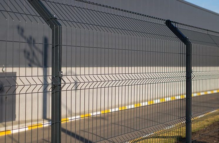 fence 744x495 1