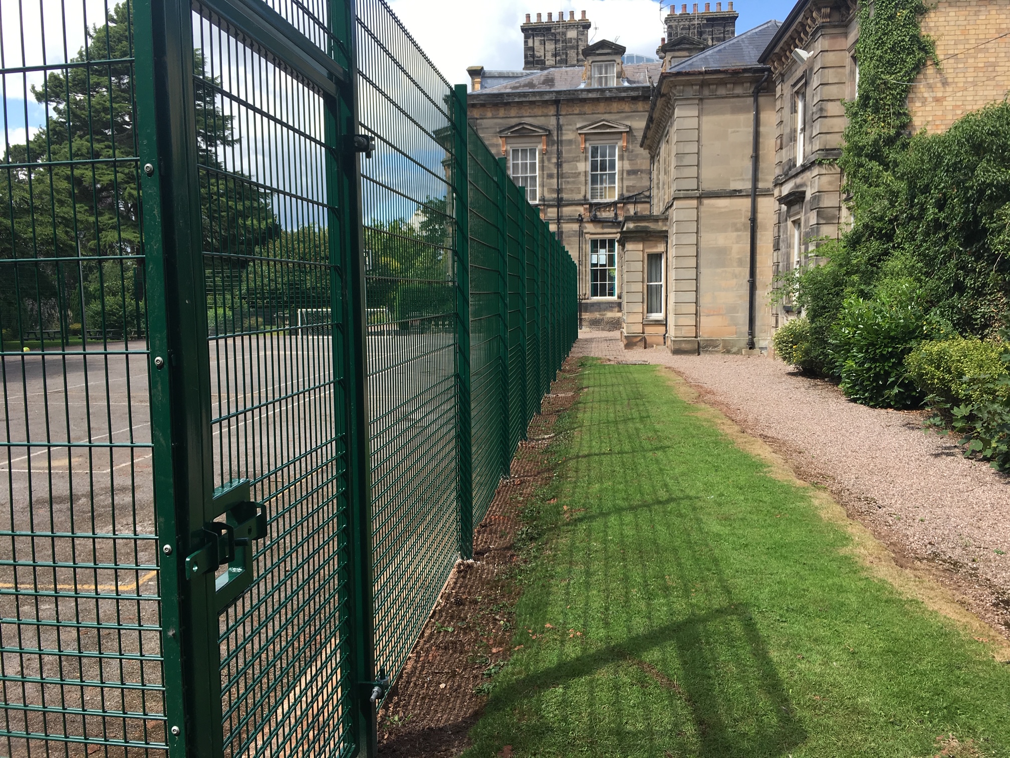 3 Metre High 868 Twin Wire and access gate with Rebound 3 Metre High 868 Twin Wire and access gate with Rebound