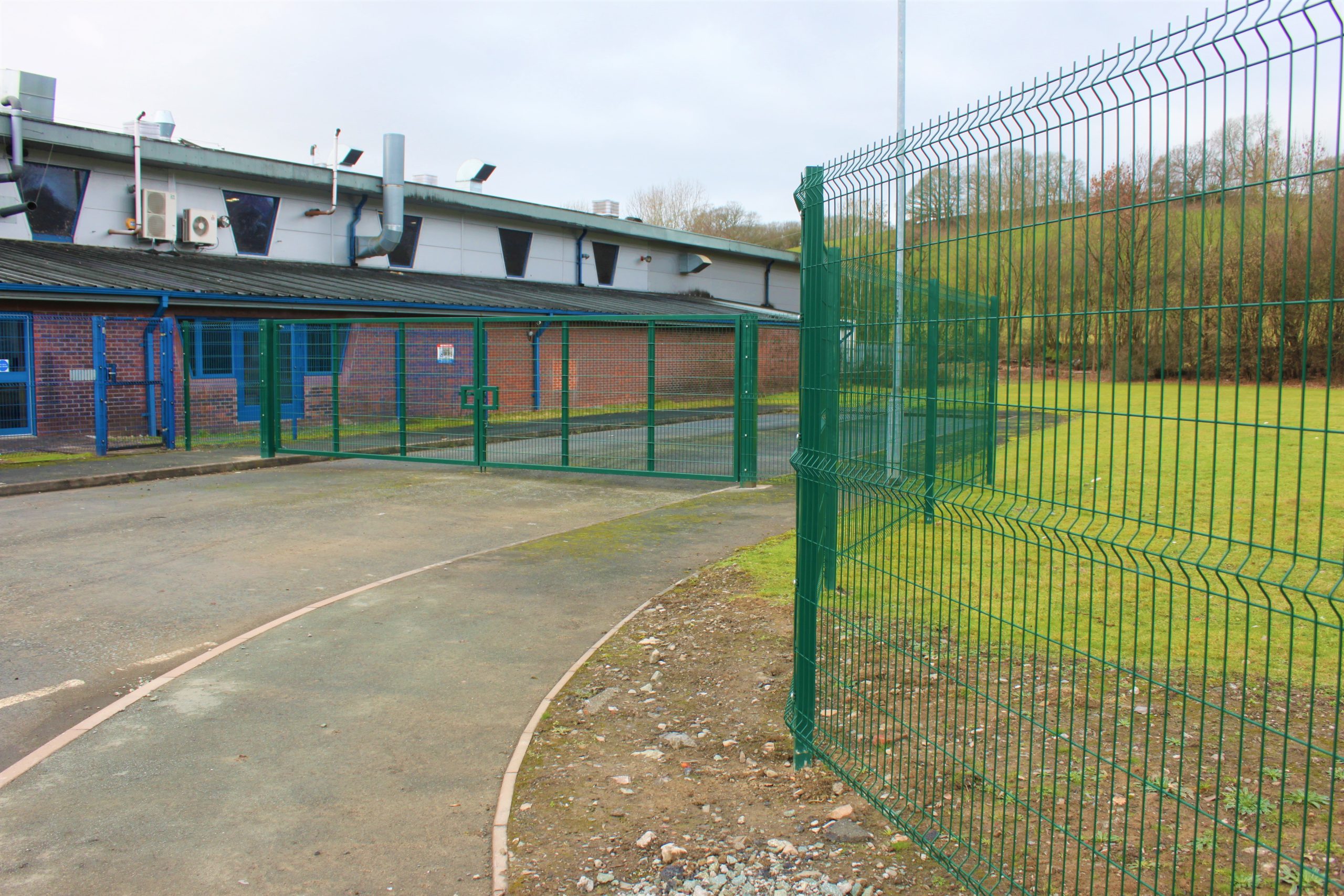 Moorland V Mesh Fencing & Gate Boundary Services